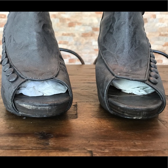 Bakers Buttons Gray Open toe Boots. Sexy Fit. - Picture 8 of 8